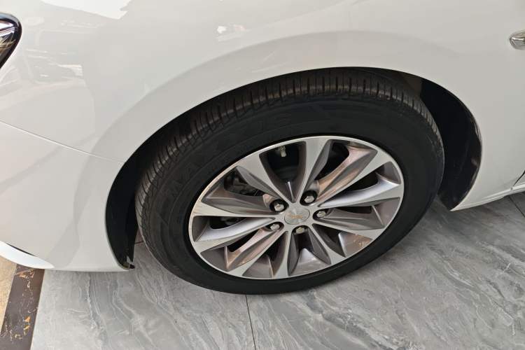 Used Chevrolet Monza 2022 320 Automatic Enjoyment Sunroof Version Left Front Wheel Hub