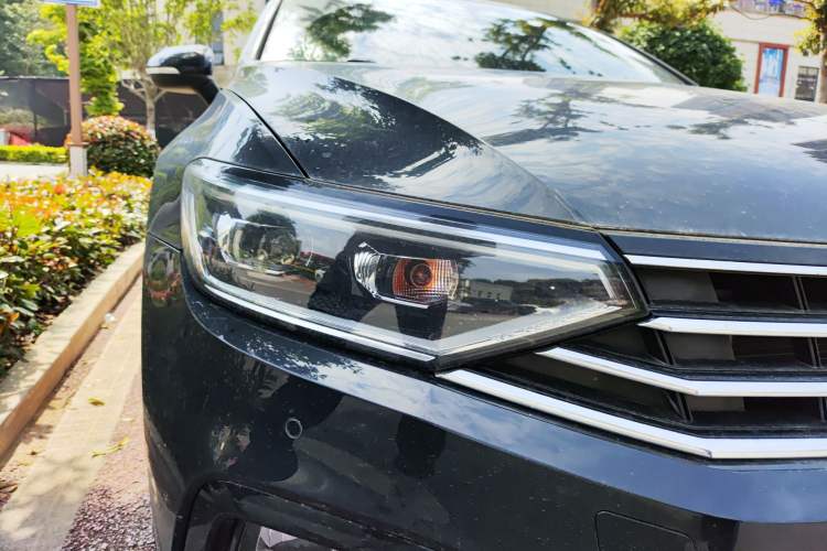 Used Volkswagen Magotan 2020 330TSI DSG Leading Model
