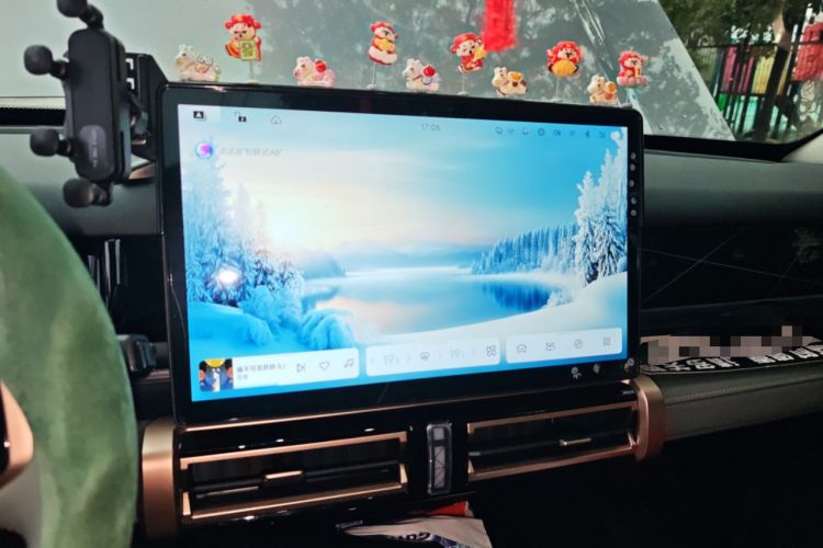 Used iCAR 03 2024 401km Two-Wheel Drive Standard Advanced Version Audio And AC Panel