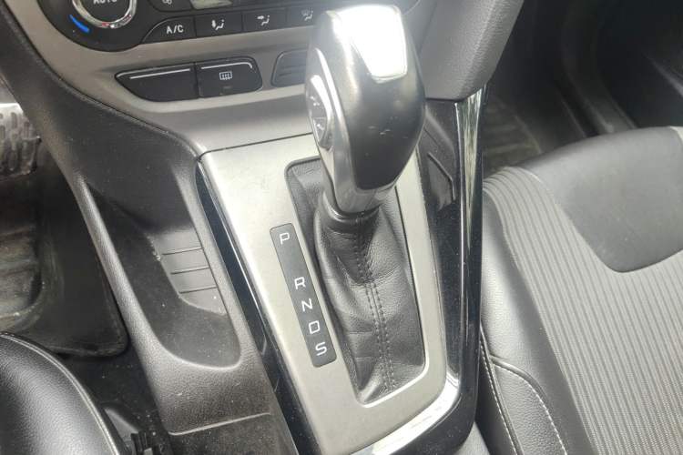 Used Ford Focus 2012 Sedan 1.6L Automatic Fashion Edition
