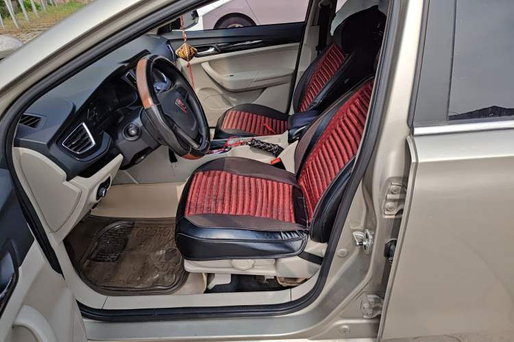 Used Roewe 360 2015 1.5L Automatic Luxury Edition Left Front Seat