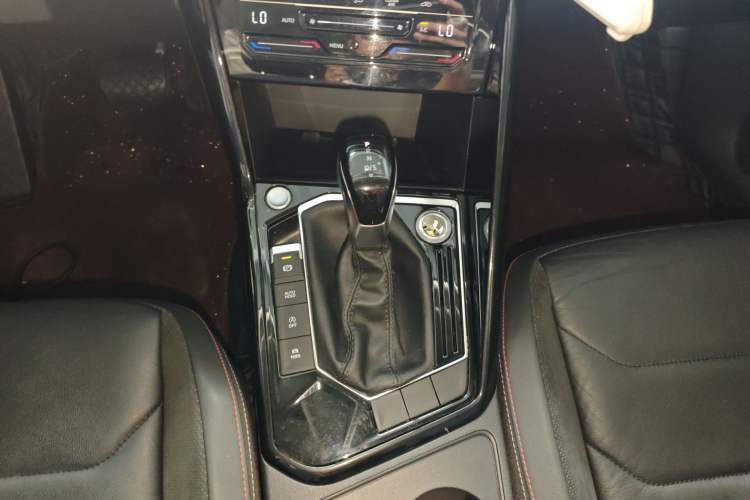 Used Volkswagen Tayron 2020 330TSI Two-Wheel Drive Luxury Smart Connectivity Version