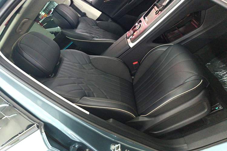 Used Chery Tiggo 9 2023 2.0T Dual-Clutch Two-Wheel Drive Prestige Version 5 Seats
