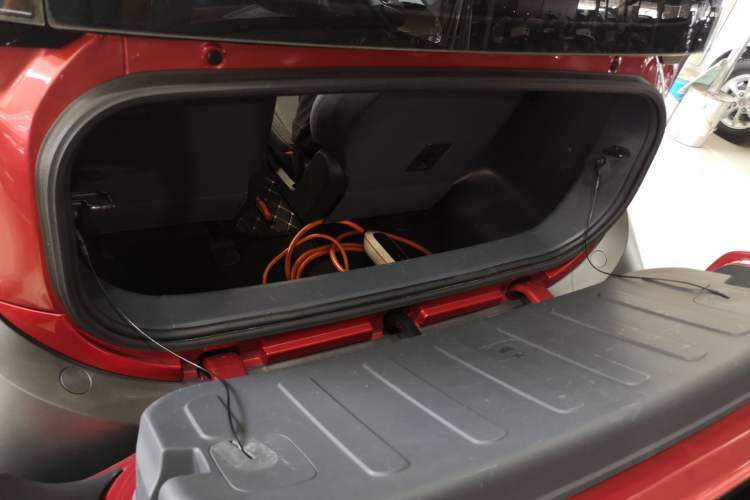 Used Baojun E200 2018 Intelligent Driving Edition Trunk