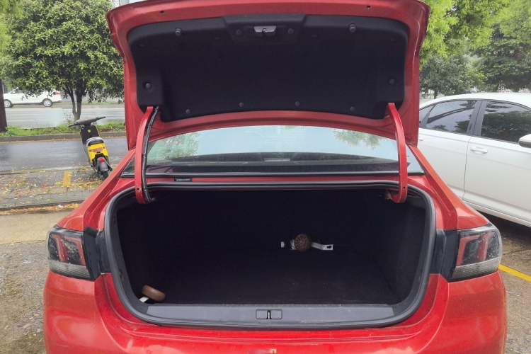 Used Peugeot 308 2016 230THP Automatic Luxury Edition Trunk