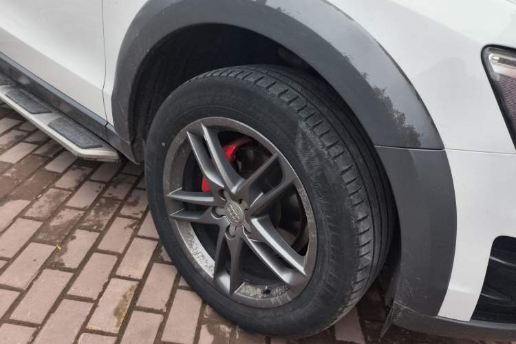 Used Audi Q5 2018 Collector's Edition 40 TFSI Technology Model