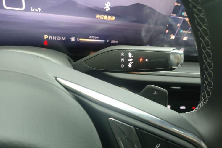 Used Buick Envision 2025 Encore Plus 28T Two-Wheel-Drive Platinum Edition