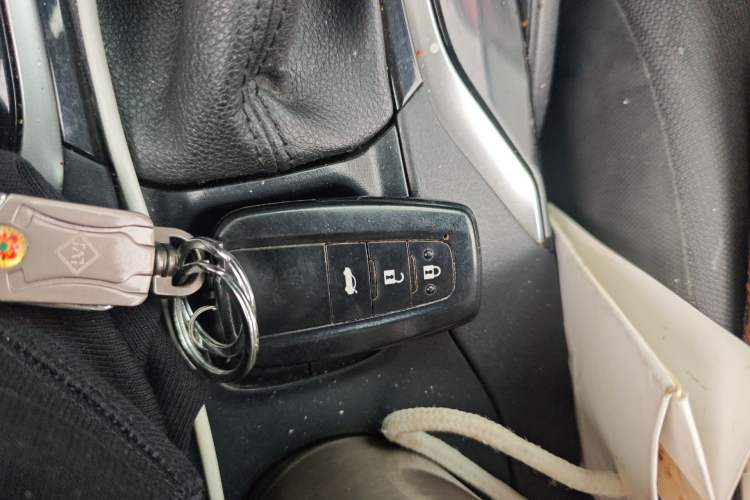 Used Toyota Corolla 2021 Dual-Engine 1.8L E-CVT Pioneer Edition Vehicle Key