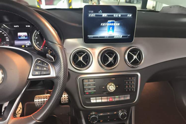 Used Mercedes-Benz CLA 2018 CLA 220 4MATIC Audio And AC Panel