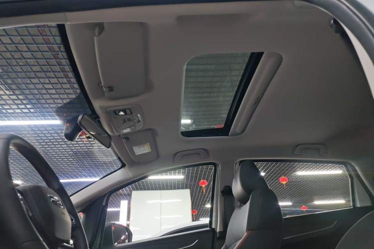 Used Geely Auto Vision X3 2021 PRO 1.5L CVT Deluxe Model Headliner