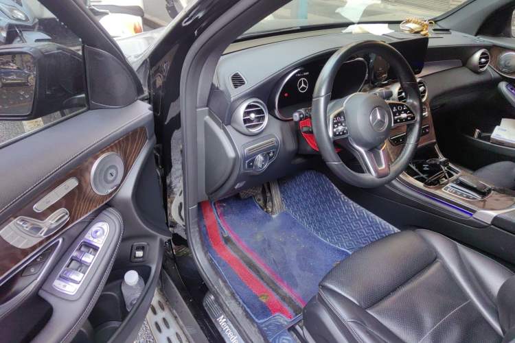 Used Mercedes-Benz GLC 2020 GLC 300 L 4MATIC Dynamic Edition
