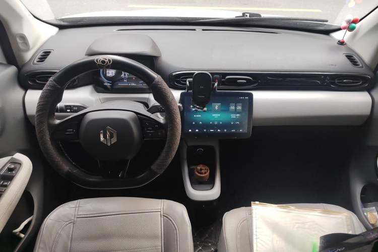 Used Leapmotor T03 2022 Crystal Edition Center Console