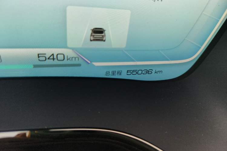 Used BYD Han 2023 DM-i Champion Edition 121KM Prestige Model Odometer Close Up