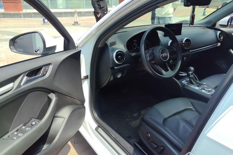 Used Audi A3 2017 Sportback 35 TFSI Style Edition Driver Seat