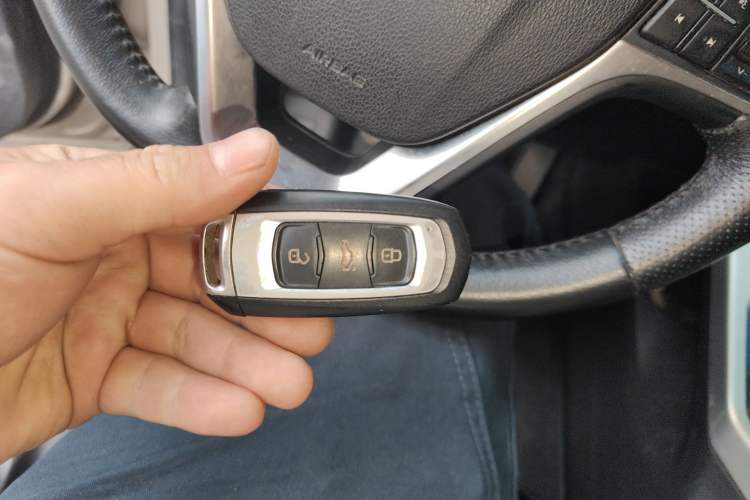 Used Geely Auto Emgrand GL 2017 1.3T Manual Elite Model Vehicle Key