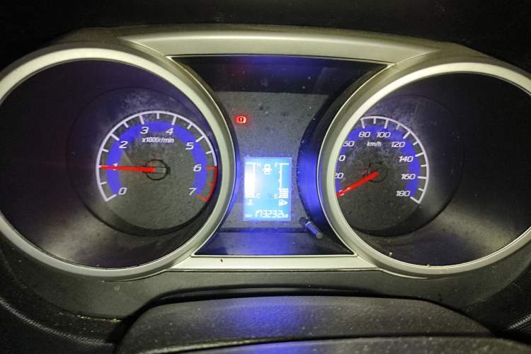 Used CHANGAN KAICHENG Ounuo S 2014 1.5L Base Version Instrument Cluster