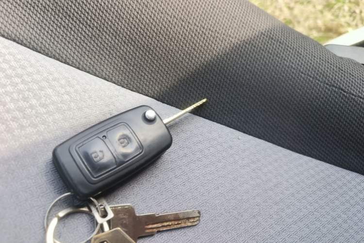 Used CHANGAN KAICHENG Ruixing EM80 2023 Flat-Top Double-Door 2-Seater 60 kW 41.932 kWh