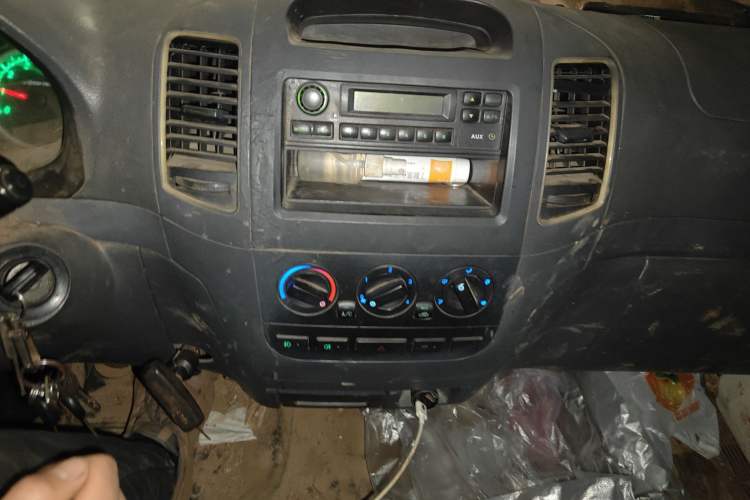 Used Foton Scenic 2014 2.0L Express Classic Short-Wheelbase Low-Roof 491EQ4A
