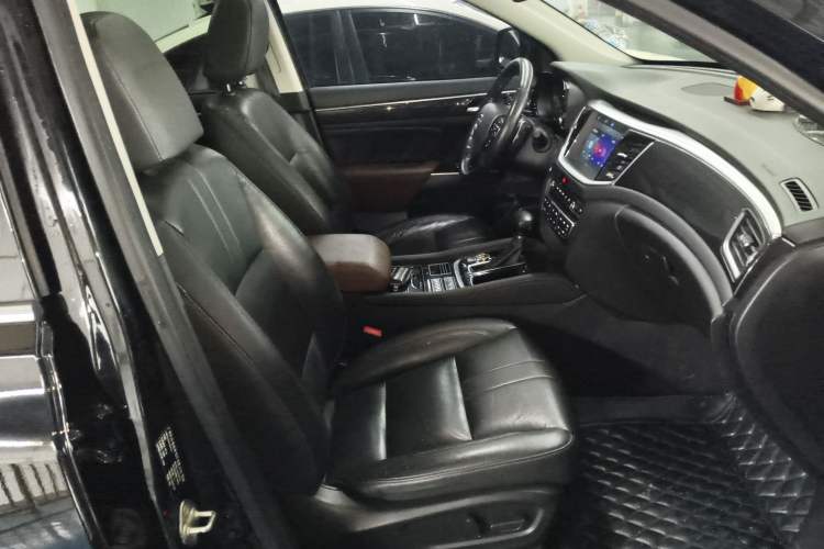 Used GAC Trumpchi GS7 2017 320T Two-Wheel-Drive Luxury Smart Connectivity Model