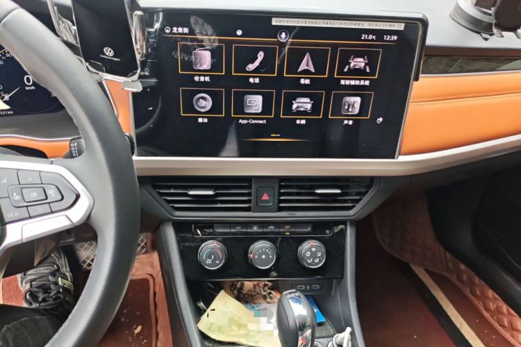 Used Volkswagen Bora 2023 200TSI DSG YueXing PRO Edition Audio And AC Panel