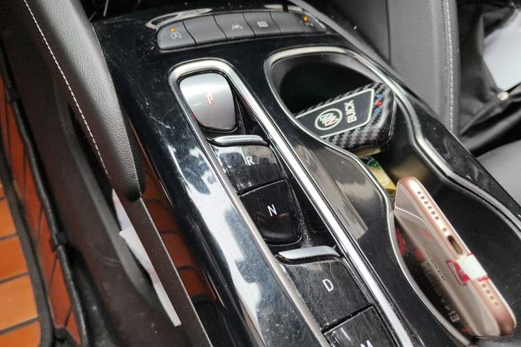 Used Buick Envision 2022 Encore S 552T Two-Wheel-Drive Luxury Model Gear Lever