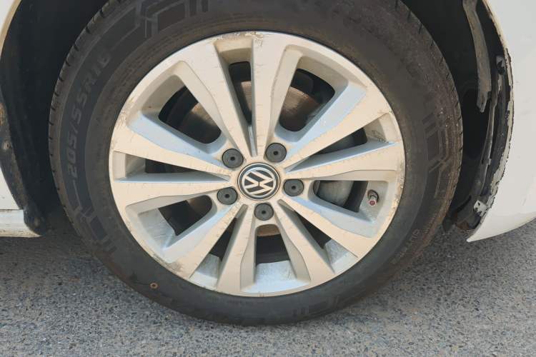 Used Volkswagen Golf Sportsvan 2016 230TSI Automatic Trend Edition
