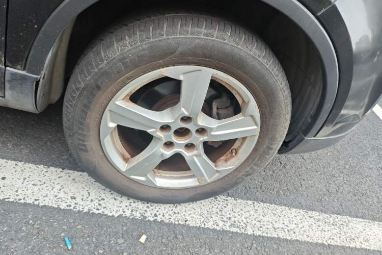 Used Bestune X80 2013 2.0L automatic comfort version
