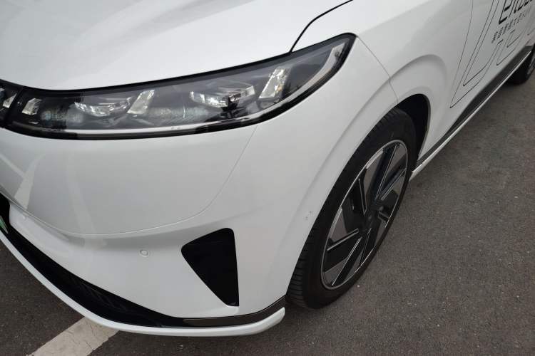 Used Dongfeng eπ eπ008 2025 210 Ultra LikeYi Edition 5-Seater
