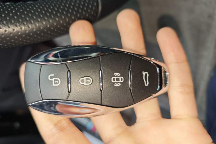 Used Hongqi HS5 2023 2.0T Qixiang Pro Edition