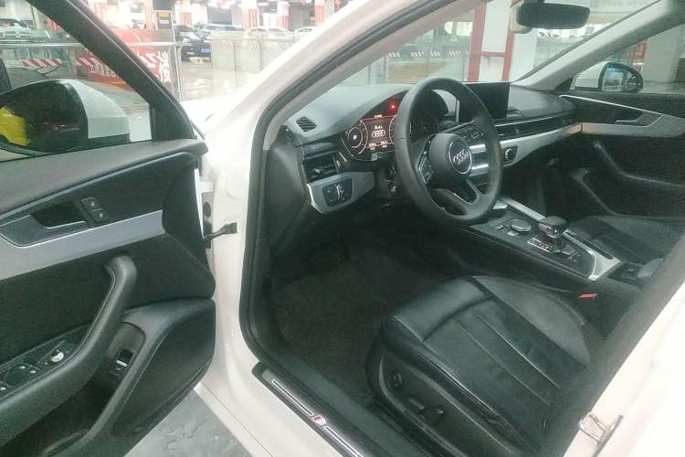 Used Audi A4L 2018 30th Anniversary Edition 40 TFSI Fashion Model