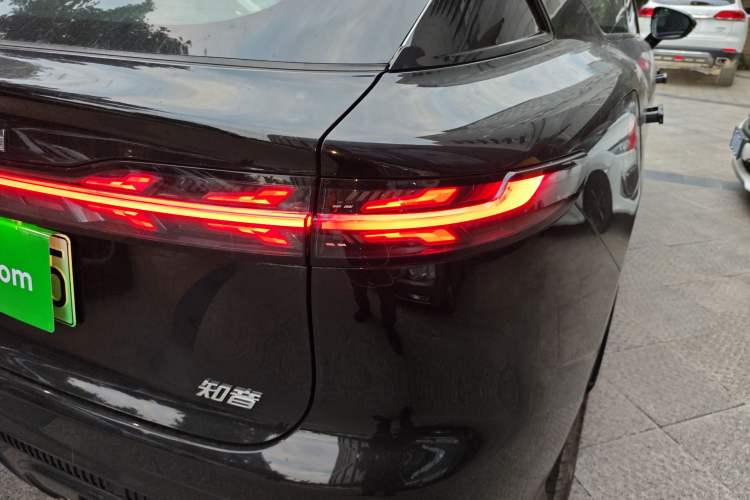 Used VOYAH COURAGE 2024 Four-Wheel Drive Global Edition Right Rear Taillight