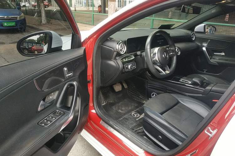 Used Mercedes-Benz A-Class 2020 Restyled A 200 L Sport Sedan Fashion Version Driver Seat