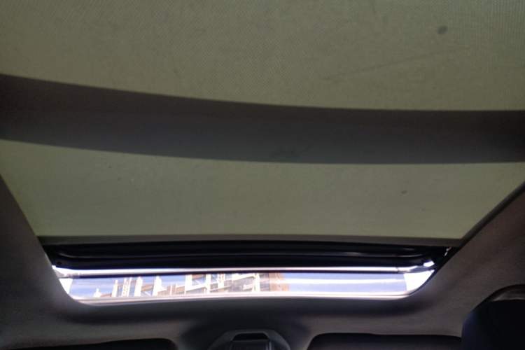 Used Geely Auto Coolray 2019 260T DCT Explorer China V Standard Headliner