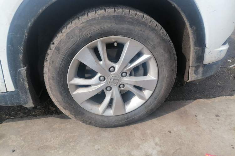 Used Honda Vezel 2015 1.8L CVT 2WD Elite Model Right Front Wheel Hub