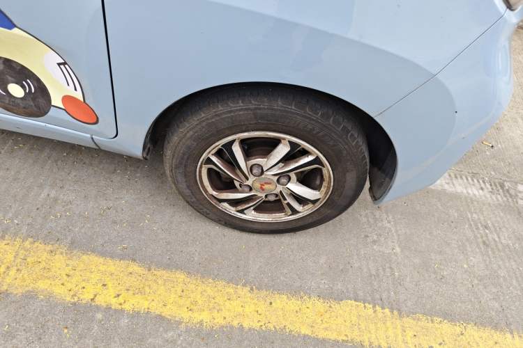 Used Wuling Hongguang MINIEV 2021 Macaron Premium Model – Lithium Iron Phosphate Right Front Wheel Hub