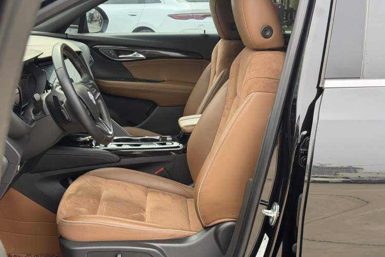 Used Buick Envision 2020 Encore S 652T Four-Wheel Drive Luxury Model
