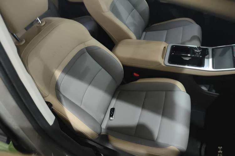 Used AION Y 2022 70 Tech Edition Lithium Iron Phosphate
