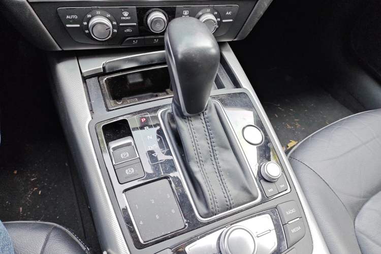 Used Audi A6L 2018 30th Anniversary Edition 35 TFSI Fashion Model