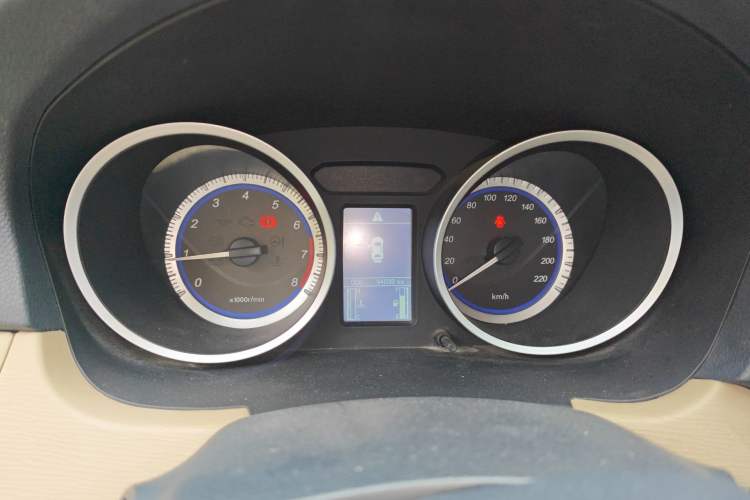 Used Soueast V5 Lingzhi 2012 1.5L Manual Comfort Edition Instrument Cluster