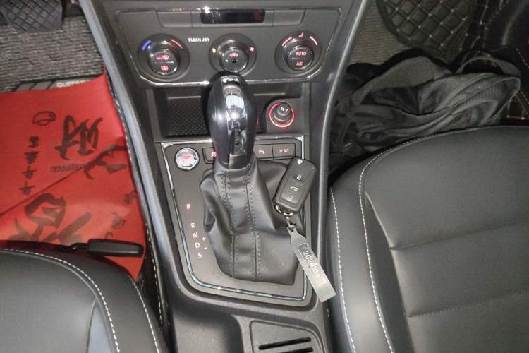 Used Volkswagen Lavida 2017 230TSI DSG Comfort Edition
