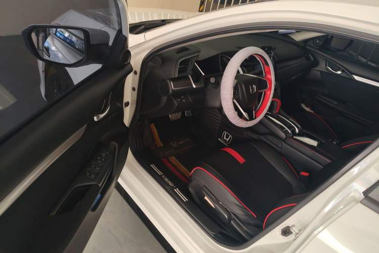 Used Honda Civic 2019 220TURBO CVT Dynamic Edition China V Emission Standard Driver Seat