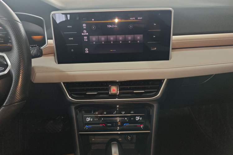 Used Volkswagen Tharu 2023 300TSI Two-Wheel-Drive Moonlight Edition