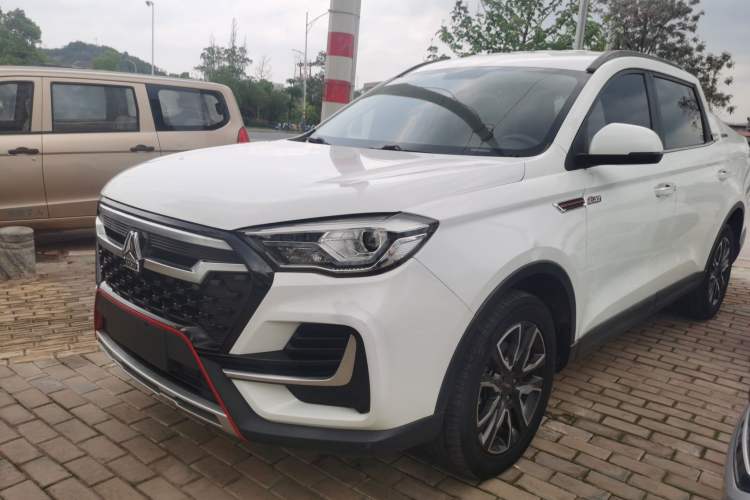 Used Sinotruk VGV VX7 2022 2.0T Automatic Industry-Customized Version HY4C20B