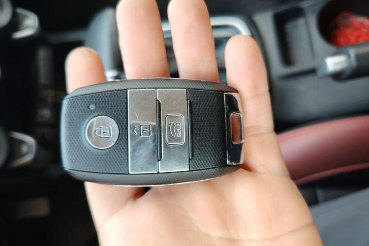 Used Kia KX Cross 2017 1.4L AT GLS Vehicle Key