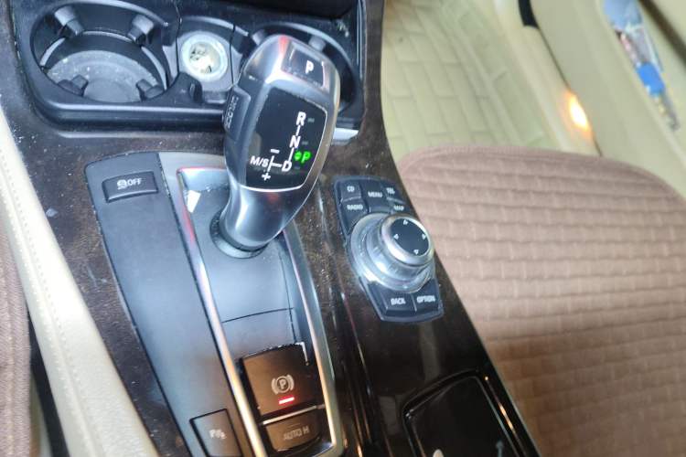 Used BMW 5 Series 2012 523Li Luxury Model
