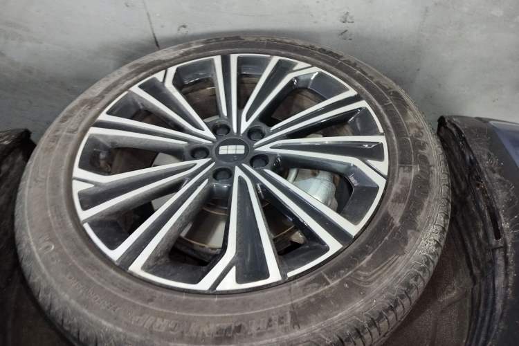 Used Geely Galaxy Galaxy Xingjian 7 EM-i 2025 120km Flagship Edition