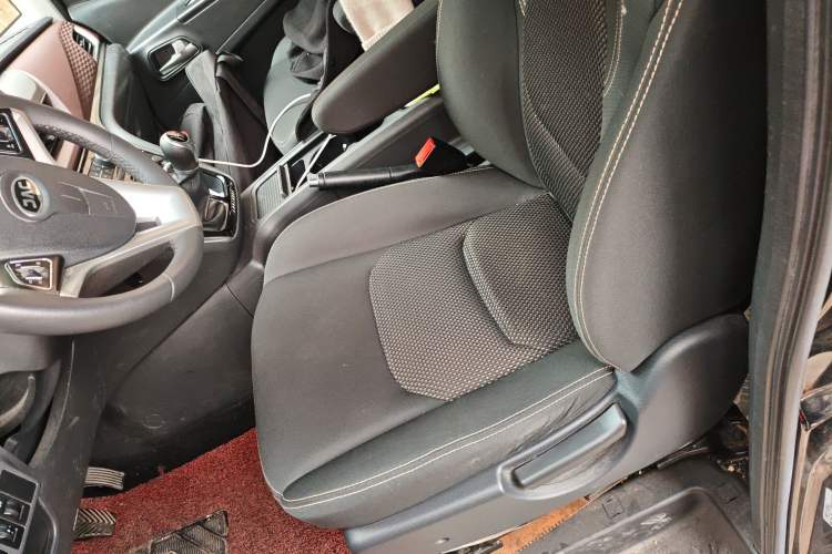 Used JAC Refine M3 2022 PLUS 1.5T 7-Seater Standard Model
