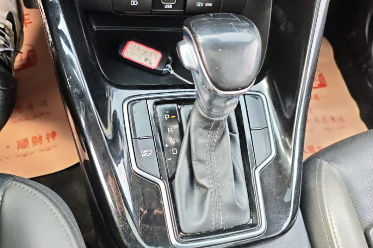 Used Kia Sportage R 2018 2.0L Automatic Smart Luxury Version China V Standard Gear Lever