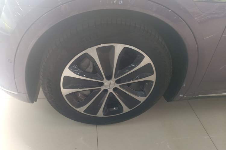 Used Hima Luxeed R7 2025 Range-Extended Version 251 km Max