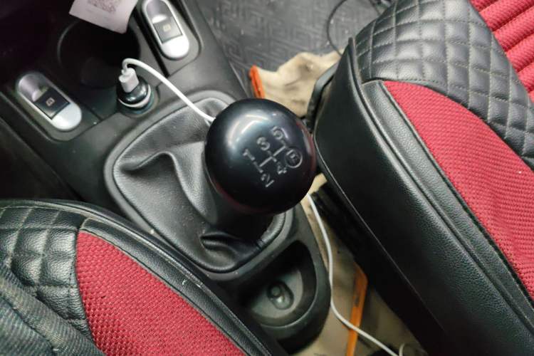 Used BYD F0 2012 1.0L XuanKu Trim
